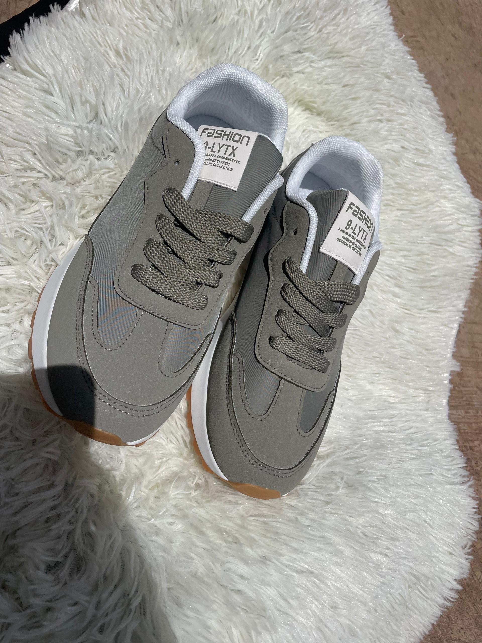 Fashion 9-LYTX Grey Suede Lace-Up Running Sneakers
